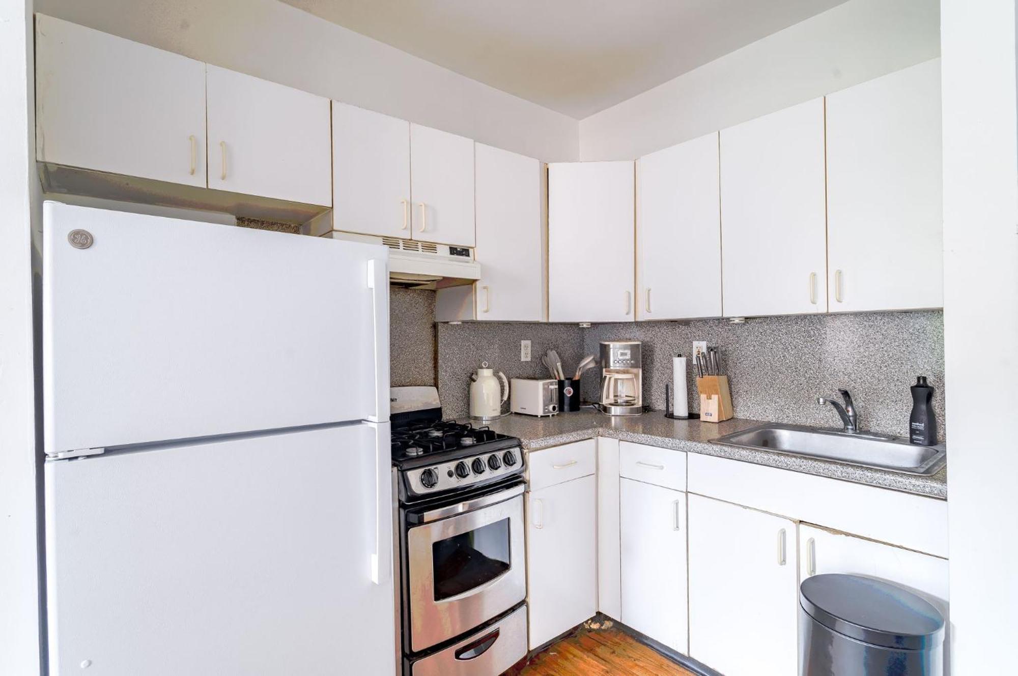 And Cozy 3br 1ba Escape In Hells Kitchen Close To Times Square * New York